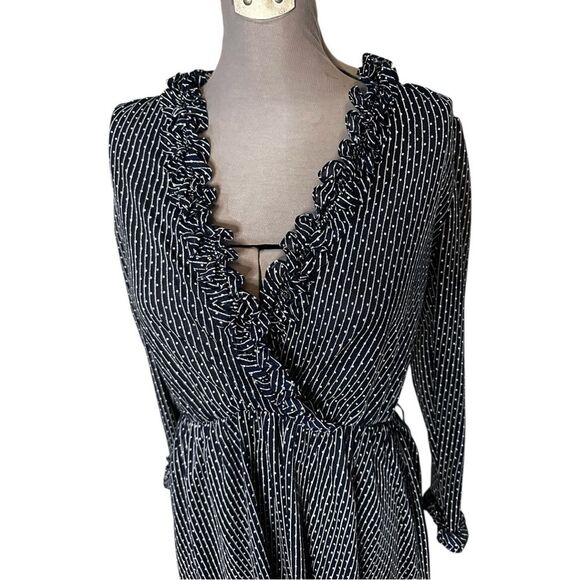Vintage 60s Navy Polka Dot Dress Ruffle Trim Floral Hem Union Made Cottagecore - Picture 3 of 11